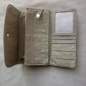 Kipling olive green Wallet